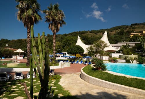 Внешний вид отеля Grand Hotel delle Terme