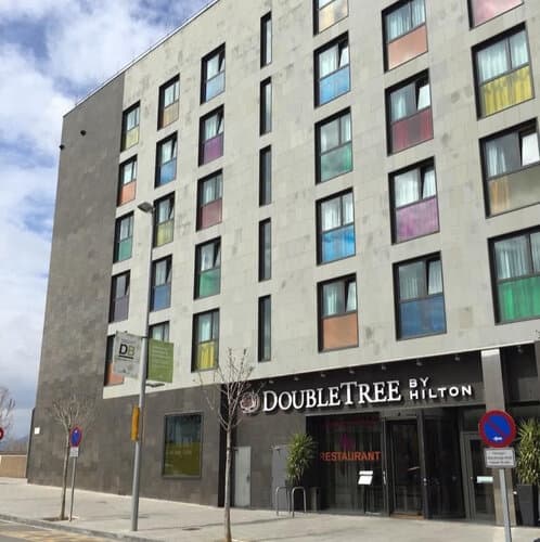 Внешний вид отеля DoubleTree by Hilton Girona