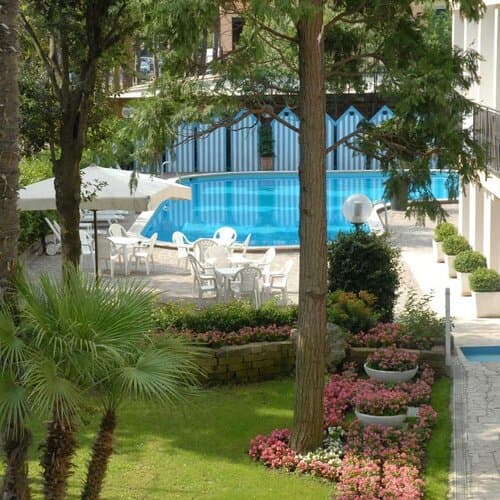 Внешний вид отеля Hotel Corallo в Равенне