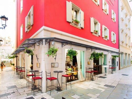 Внешний вид отеля Marmont Heritage Hotel