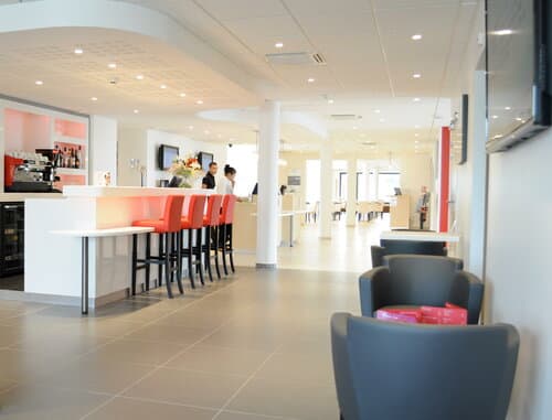 Внешний вид отеля ibis Lyon Est Chaponnay