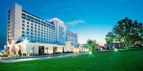 Внешний вид отеля The Green Park Pendik Hotel and Convention Center