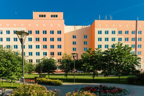 Внешний вид отеля Бенефит Плаза