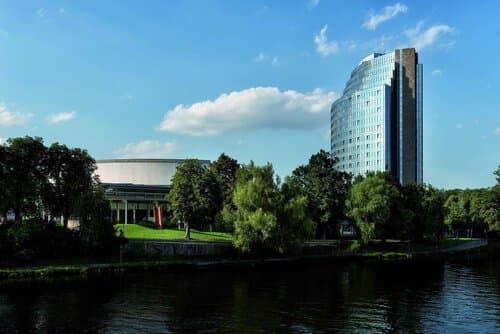 Внешний вид отеля Maritim Hotel Ulm