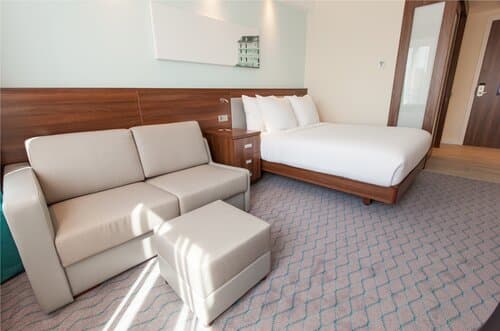 Внешний вид отеля Hampton by Hilton Amsterdam Centre East в Амстердаме