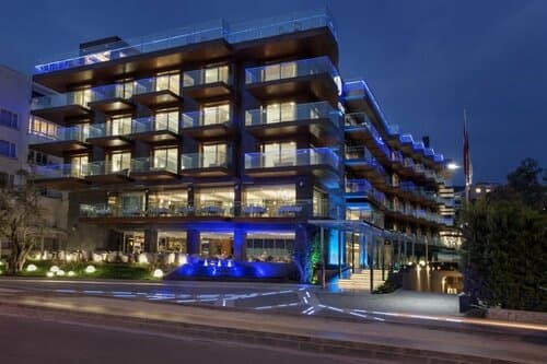 Внешний вид отеля DoubleTree by Hilton Hotel Kusadasi