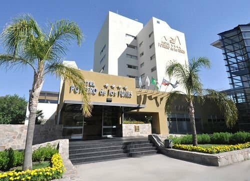 Внешний вид отеля Potrero De Los Funes