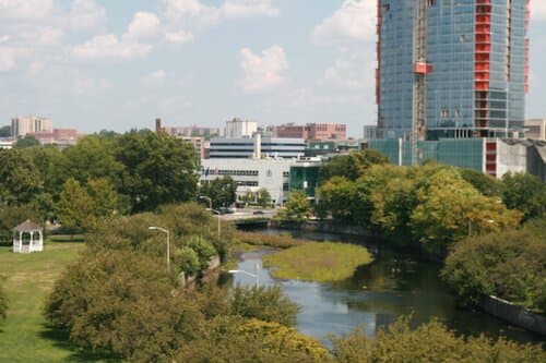 Внешний вид отеля Hampton Inn & Suites Stamford