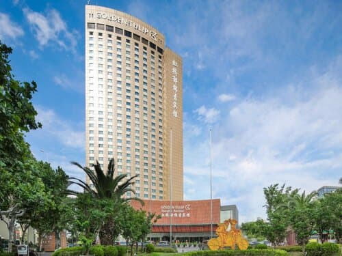 Внешний вид отеля Golden Tulip Shanghai Rainbow