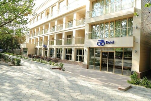 Внешний вид отеля B Hotel Bishkek
