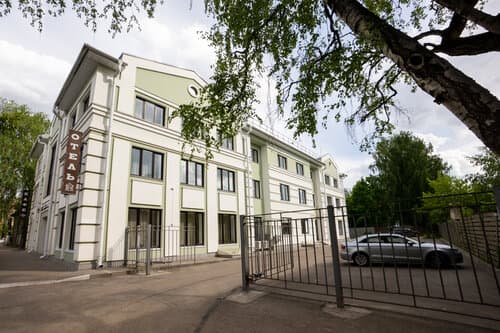 Внешний вид отеля Берг Хаус в Калининском муниципальном округе