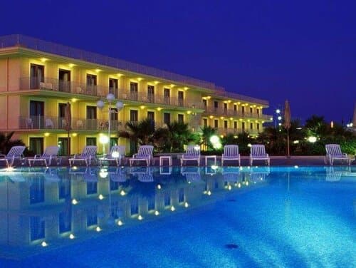 Внешний вид отеля Dioscuri Bay Palace Hotel в Агридженто