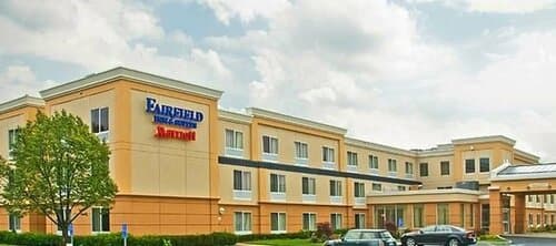 Внешний вид отеля Fairfield Inn & Suites Hartford Airport