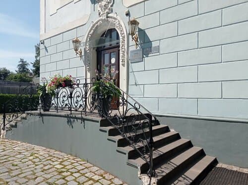 Внешний вид отеля Чайковский в Калининграде