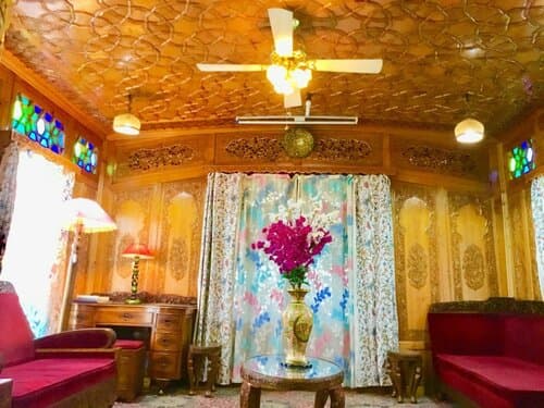 Внешний вид отеля Ritz HouseBoat Srinagar в Сринагаре