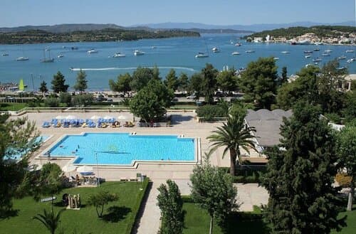 Внешний вид отеля Aks Porto Heli