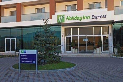 Внешний вид отеля Holiday Inn Express Manisa - West