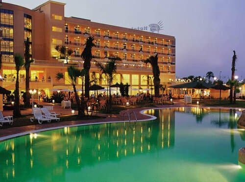 Внешний вид отеля Hotel Palas Pineda в Вила-Секе