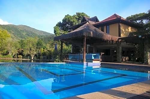 Внешний вид отеля Pousada Parador Santarém в Петрополисе