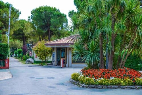 Внешний вид отеля Camping Toscolano в Тосколано-Мадерно