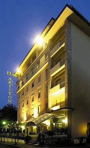 Внешний вид отеля Hotel Ariston