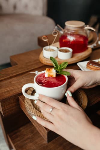 Внешний вид отеля Уайт Хилл в Белгородской области