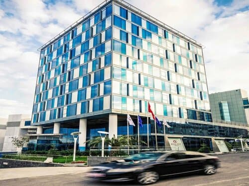 Внешний вид отеля Mercure Istanbul Umraniye