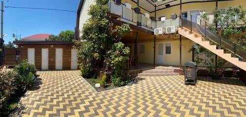 Внешний вид отеля Ghouse