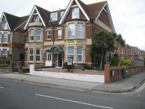 Внешний вид отеля Palm Court в Великобритании