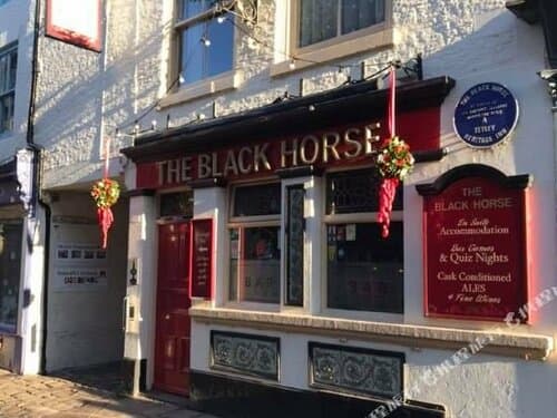 Внешний вид отеля The Black Horse Inn