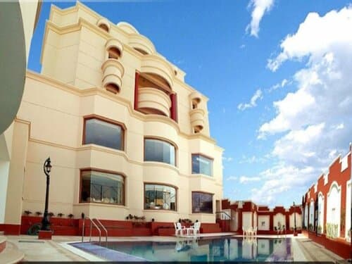 Внешний вид отеля The Amayaa