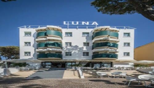 Внешний вид отеля Hotel Luna