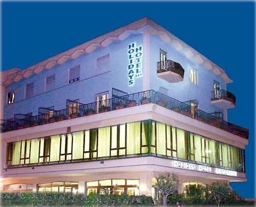 Внешний вид отеля Hotel Holidays