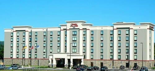 Внешний вид отеля Hampton Inn & Suites by Hilton Moncton в Монктоне
