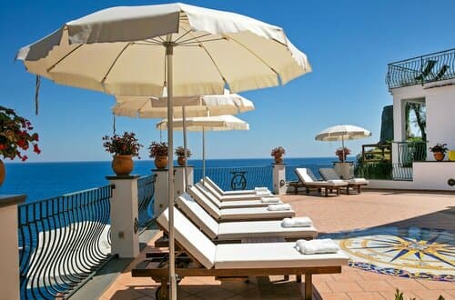 Внешний вид отеля Hotel Onda Verde в Прайано