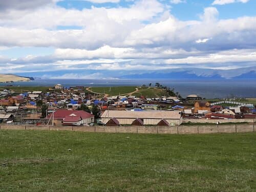 Внешний вид отеля Баргузин в Хужире