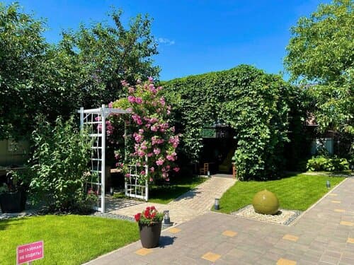 Внешний вид отеля Совёнок в Ейске