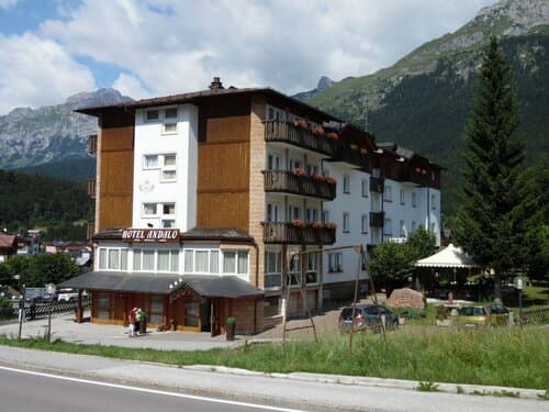 Внешний вид отеля Hotel Andalo
