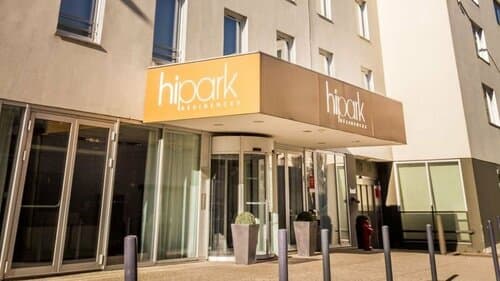 Внешний вид отеля Aparthotel Adagio Grenoble Centre в Гренобле