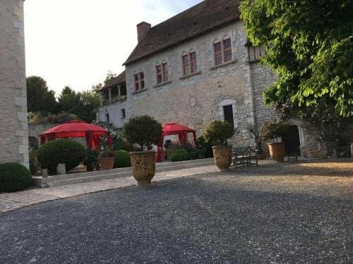 Внешний вид отеля Demeure Des Vieux Bains