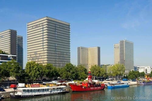 Внешний вид отеля ibis Paris Bercy Village
