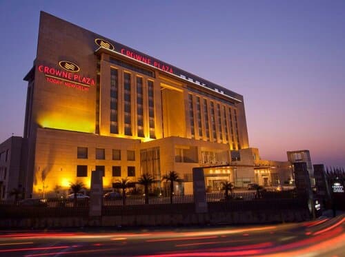 Внешний вид отеля Crowne Plaza New Delhi Okhla в Делях