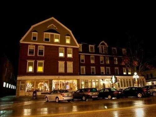 Внешний вид отеля Brandon Inn в Брендоне