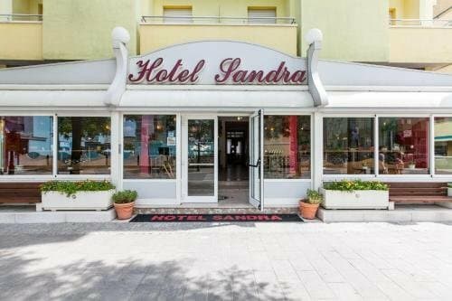 Внешний вид отеля Sandra