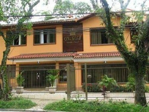 Внешний вид отеля Pousada Princesa Isabel Dom Pedro в Петрополисе