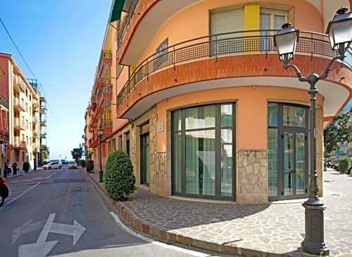 Внешний вид отеля Hotel Mignon