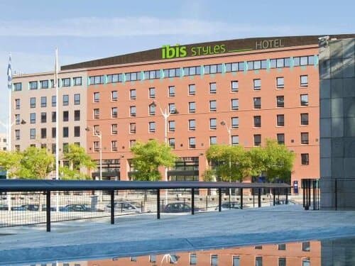 Внешний вид отеля Ibis Styles Evry Cathédrale Hotel