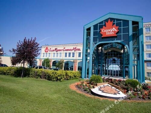 Внешний вид отеля Canad Inns Destination Centre Club Regent Casino Hotel
