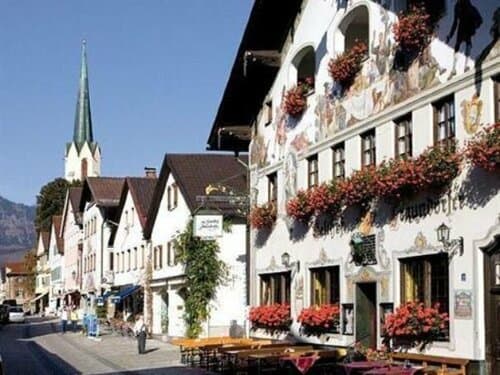 Внешний вид отеля Hotel & Gasthof Fraundorfer