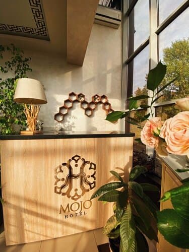 Внешний вид отеля Mojo Hotel